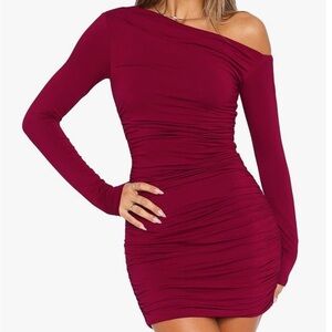 Women’s Sexy Red Off-Shoulder long sleeve bodycon ruched dress sz medium NEW
